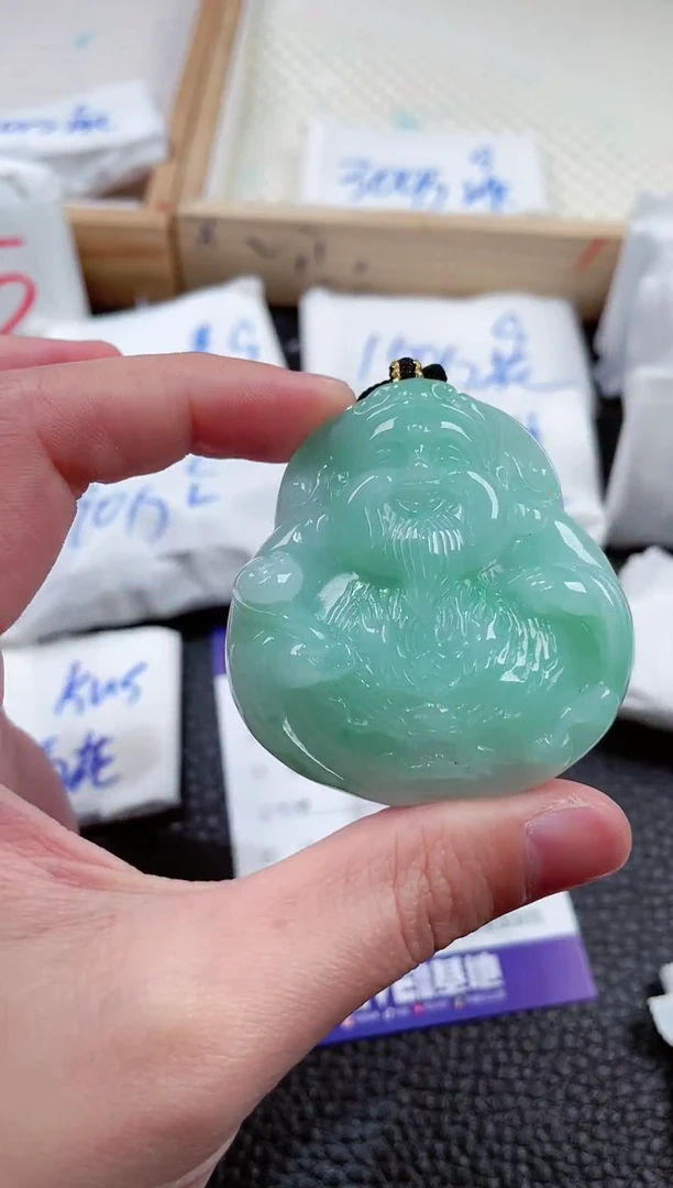 【闪购商品】翡翠颈饰未镶嵌00006776