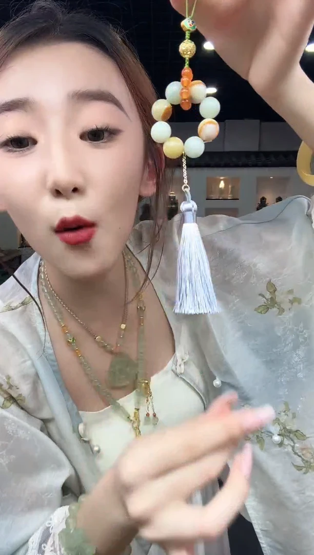 岫玉未镶嵌吊坠(不含链)精美岫玉商品花玉压襟