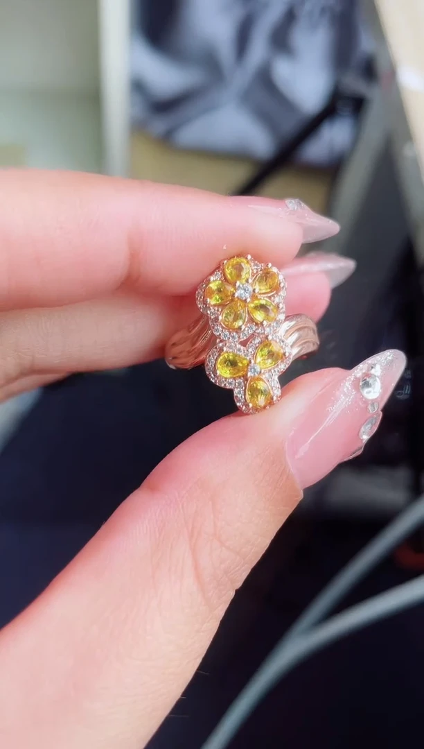 【闪购商品】彩色蓝宝石戒指银S925镶嵌戒指