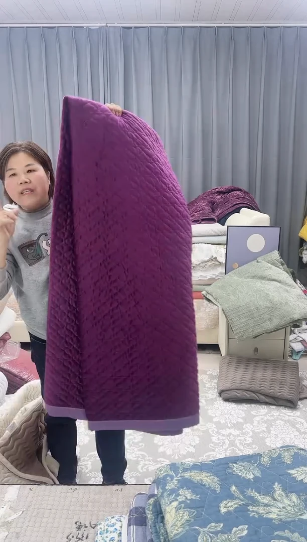 棉2.1*2.4紫色绒碎花纯棉