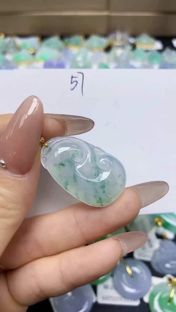 翡翠18K金镶嵌颈饰天然翡翠A货