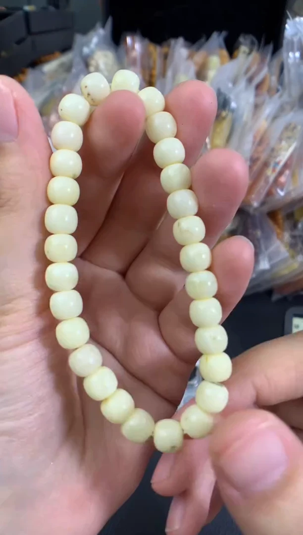 蜜蜡未镶嵌珠宝奇石1