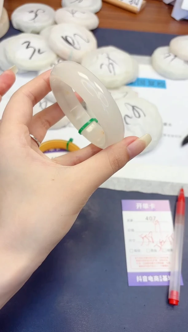 石英质玉手镯未镶嵌407-财气镯-圈口55