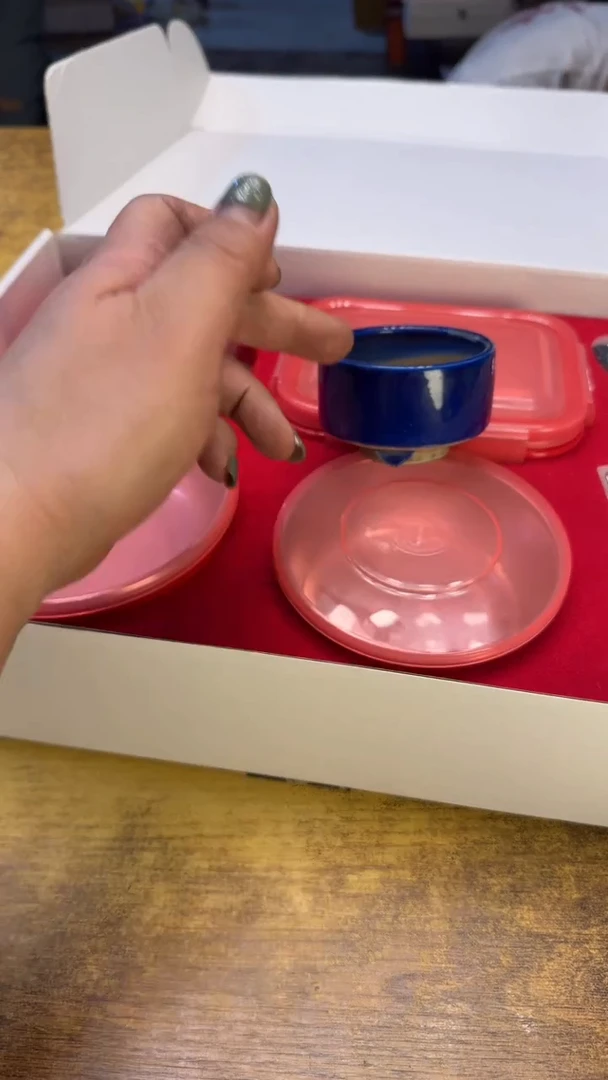 瓷器瓷器瓷器瑕疵151红饭盒碗