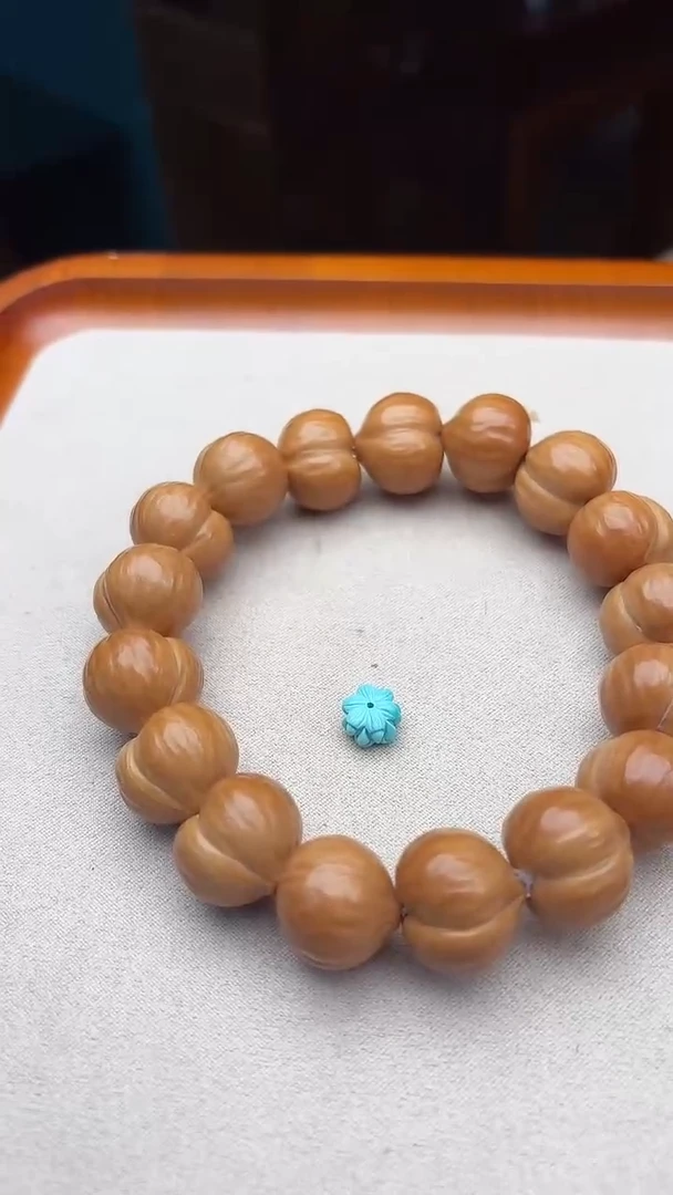 猴头核桃手串风**曳老板娘推荐猴头屁桃