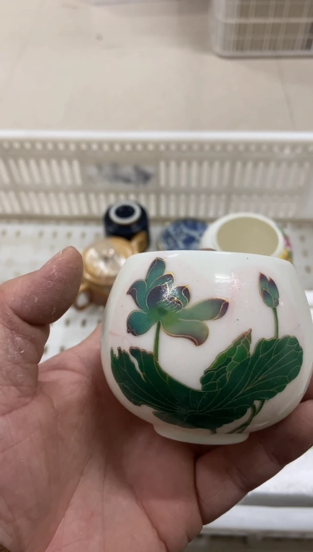 杯无运费险有瑕疵的摄影的产品有使用过的痕迹有点脏介意勿拍