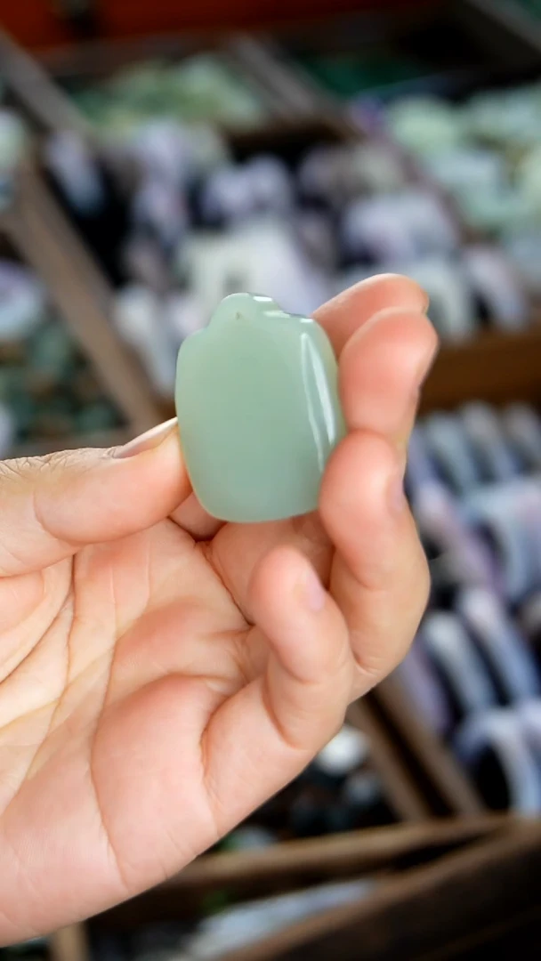 颈饰未镶嵌和田玉002