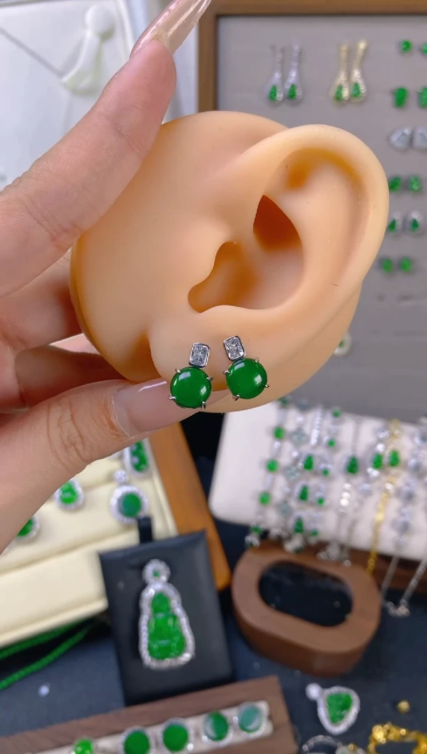 银S925镶嵌翡翠耳饰多样性