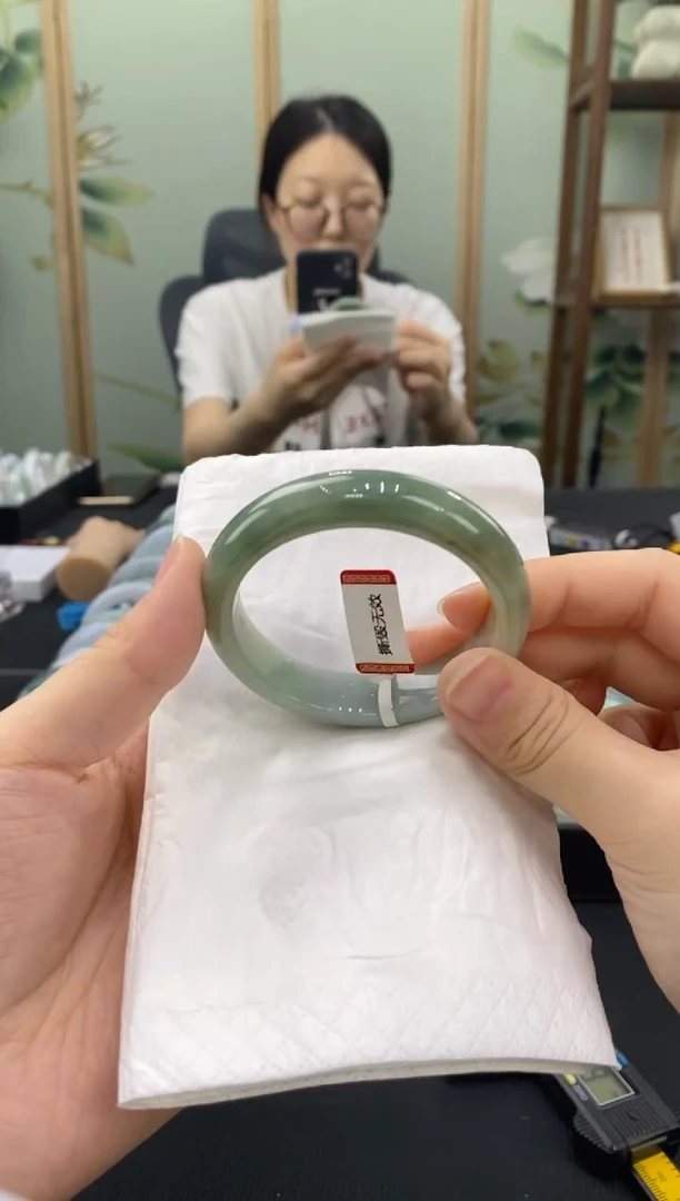 翡翠手镯未镶嵌00002100