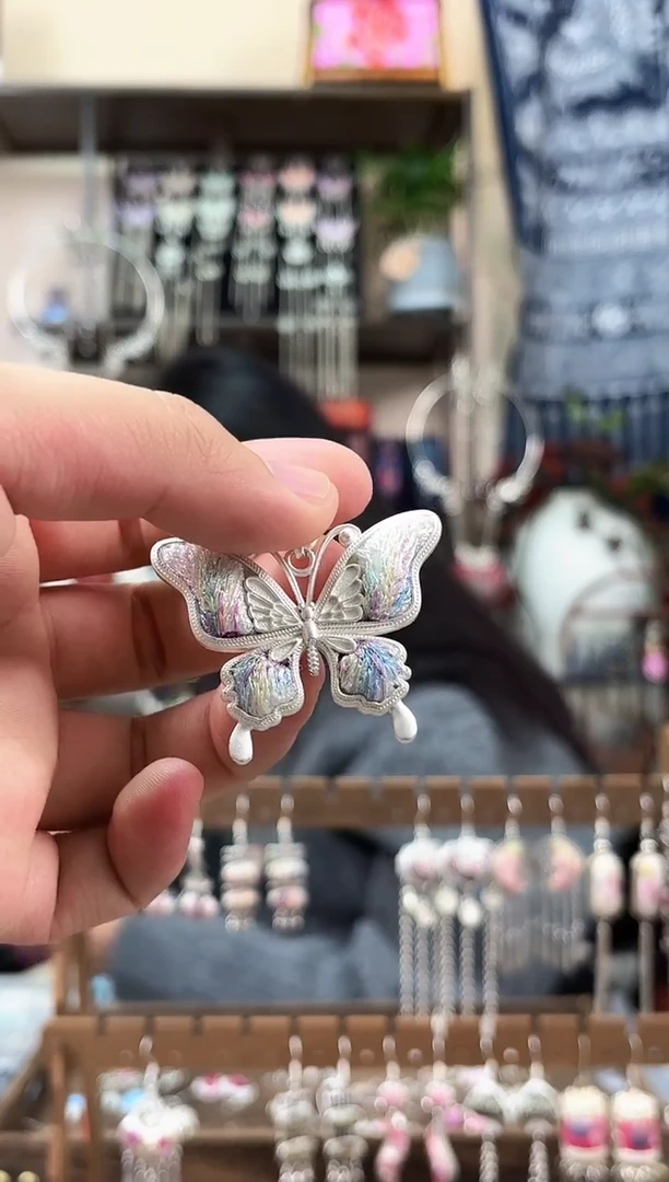 织绣民族风非遗老绣饰品566