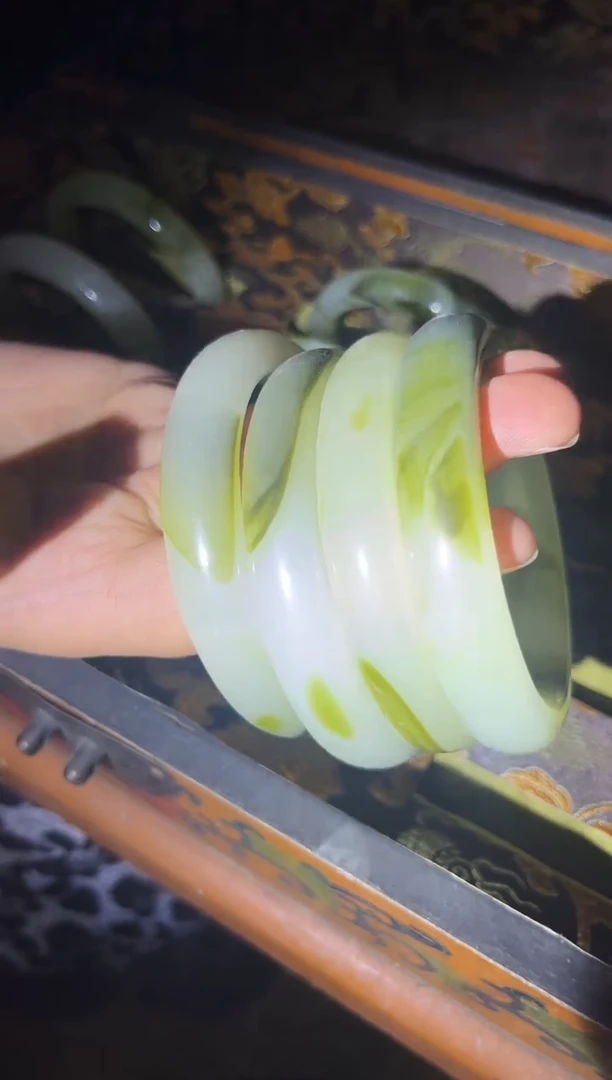 墨绿飘花圆条4只