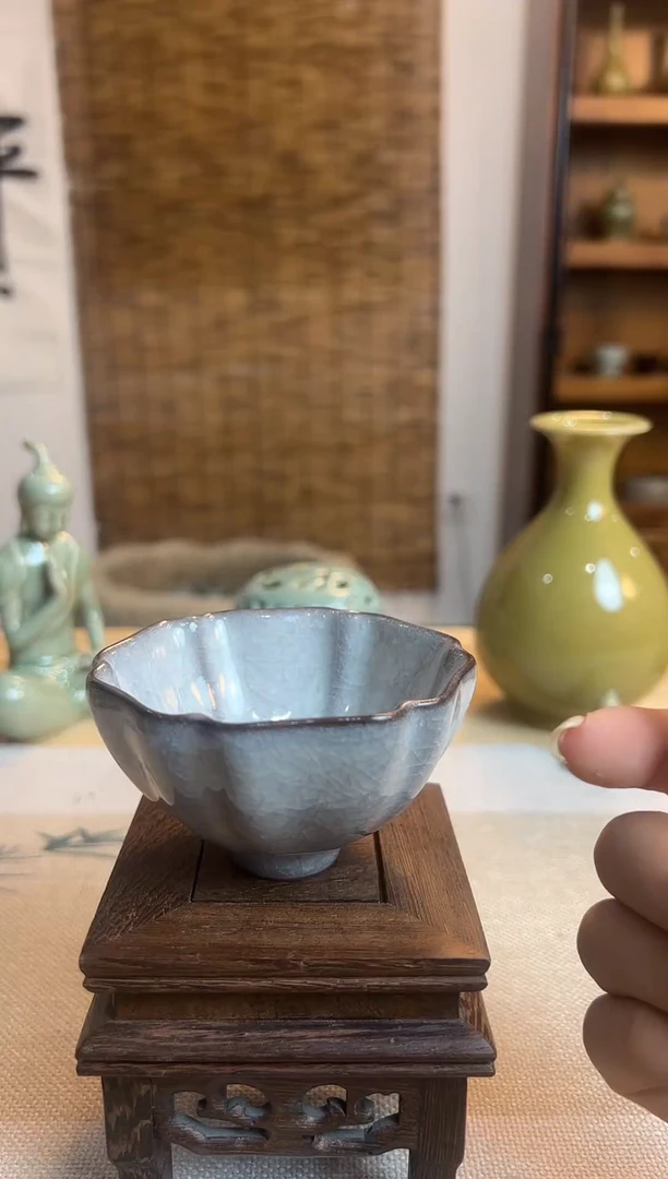 龙泉青瓷冰花杯子