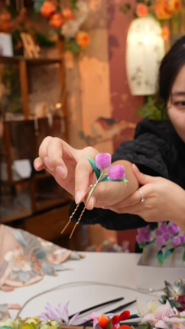 铁合金花岗石锦簪阁绒花