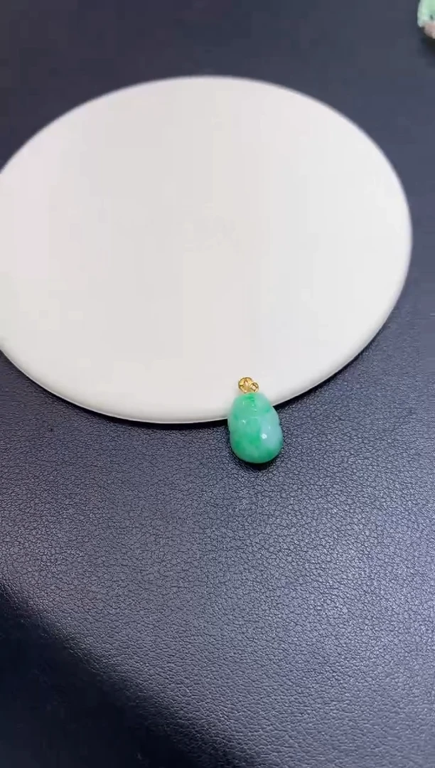 18K金镶嵌定制翡翠48小时鉴赏期 退货不扣服务费