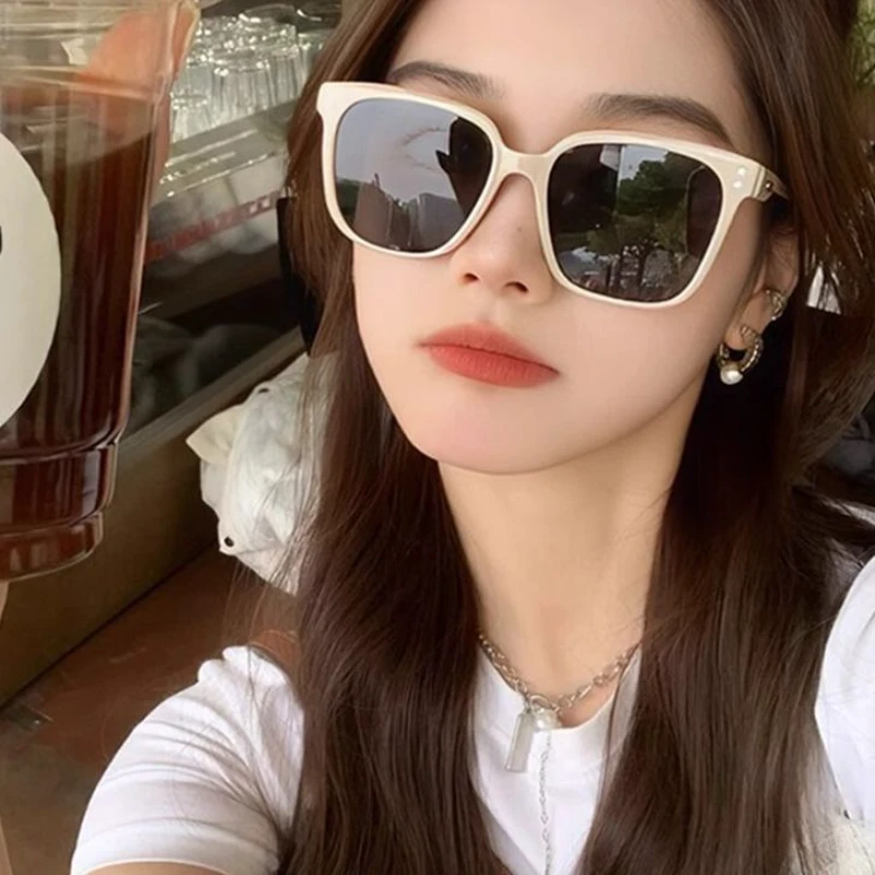 奶白色墨镜女太阳眼镜大脸显瘦夏季时尚眼镜