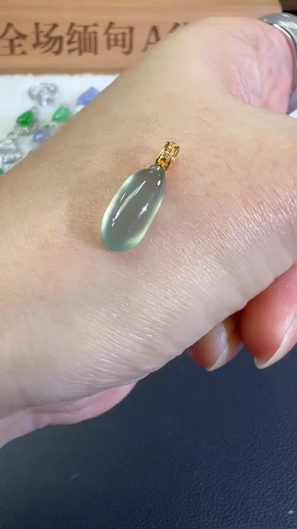 吊坠(不含链)18K金镶嵌翡翠A95|498