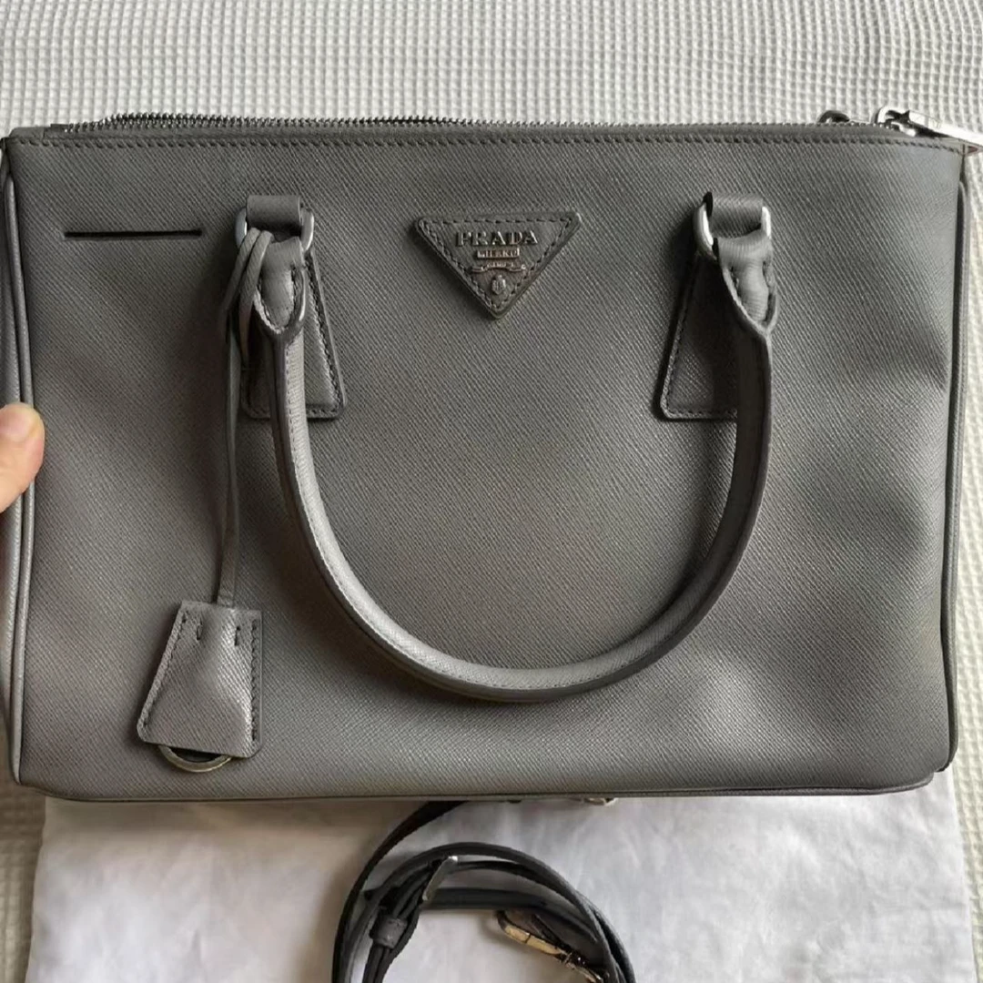 95新 Prada/普拉达 安洁利严选手提包/0009977
