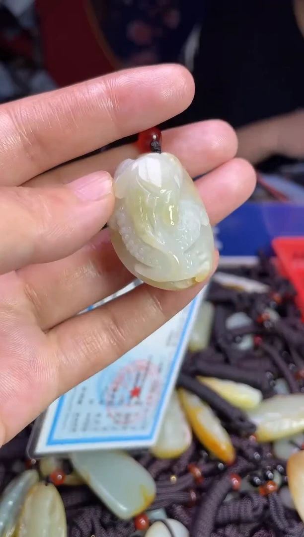 未镶嵌和田玉挂件1