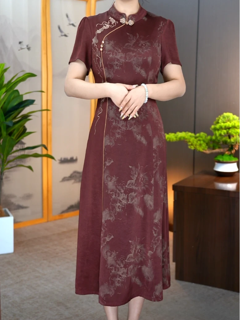 2025新款优雅气质短袖妈妈装遮肉显瘦遮肉中长款连衣裙