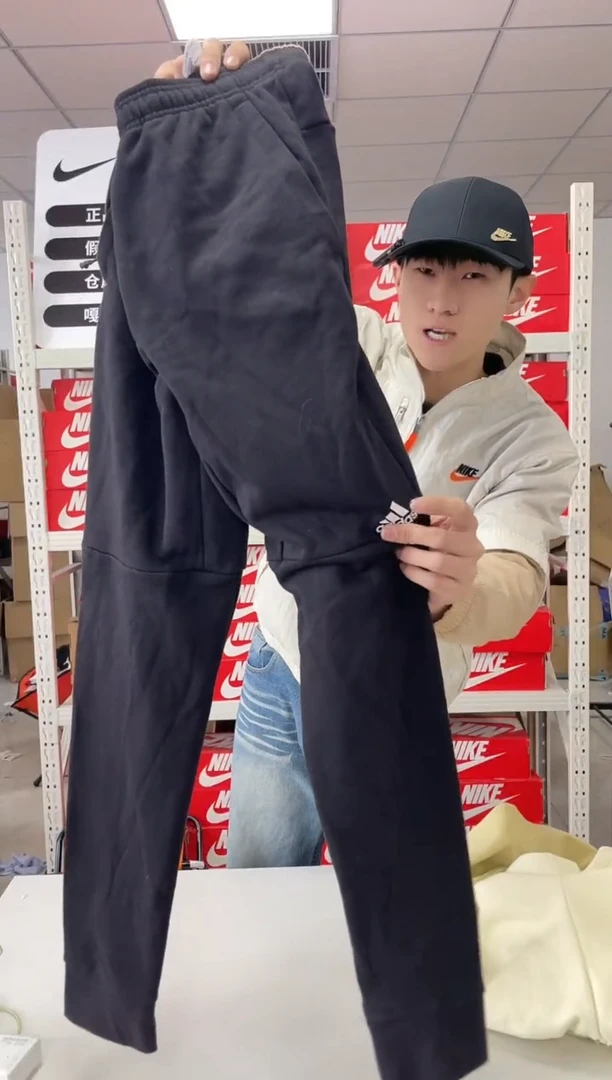 编591码闪购尺码  Nike/耐克卫衣卫裤以直播间过款为主