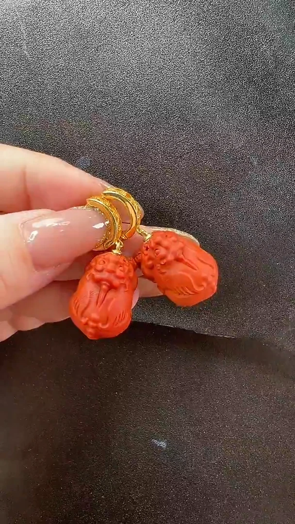 颈饰未镶嵌南红玛瑙耳环