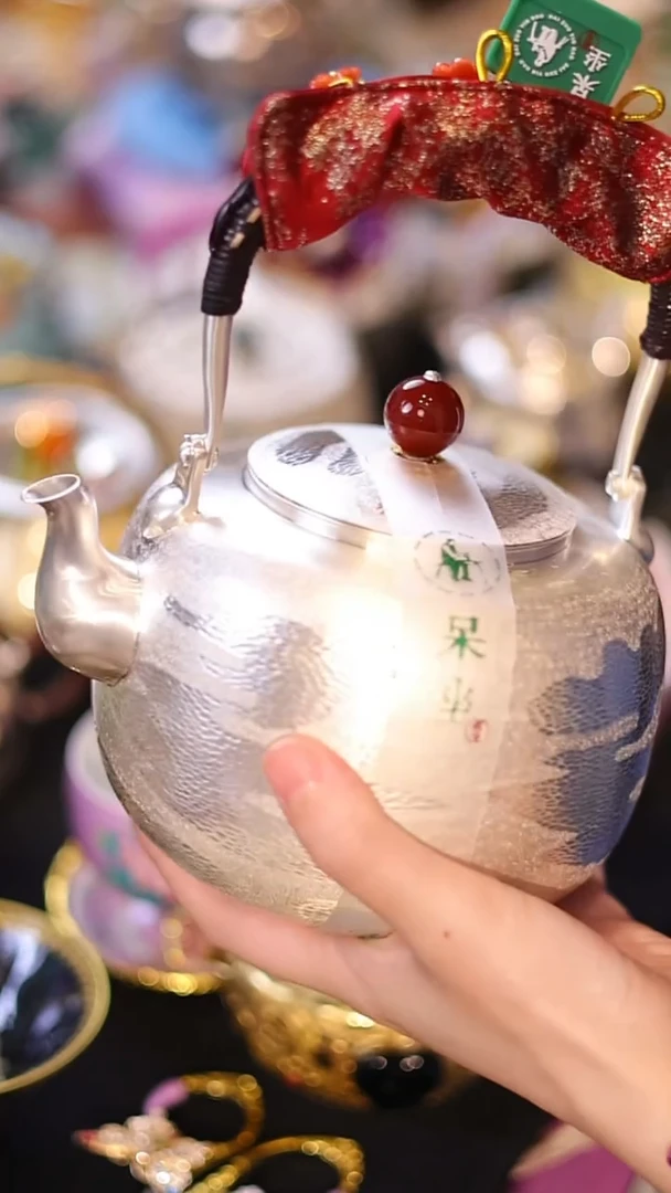 山怂阿卿直播间@@DZ0139