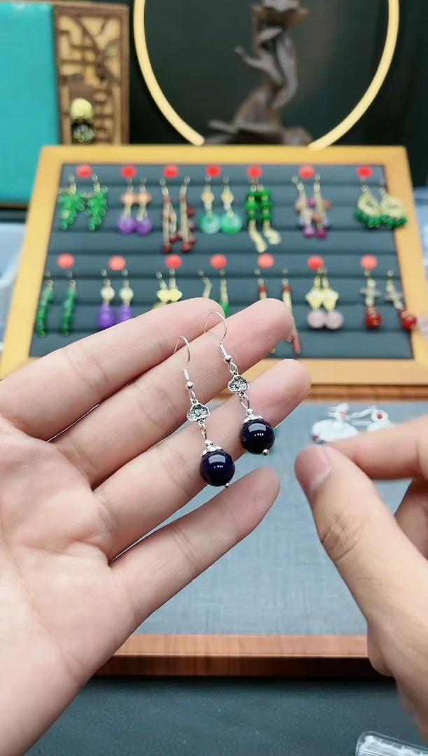 【闪购商品】玛瑙/玉髓耳钉银S925镶嵌235000