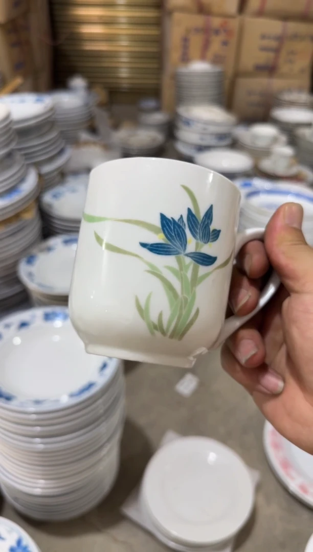 摆件兰草杯300毫升微瑕请慎拍