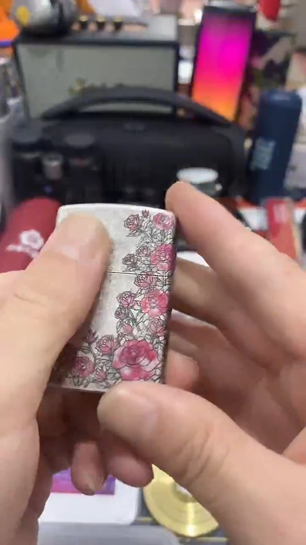 瓷片闪购商品 如图所示