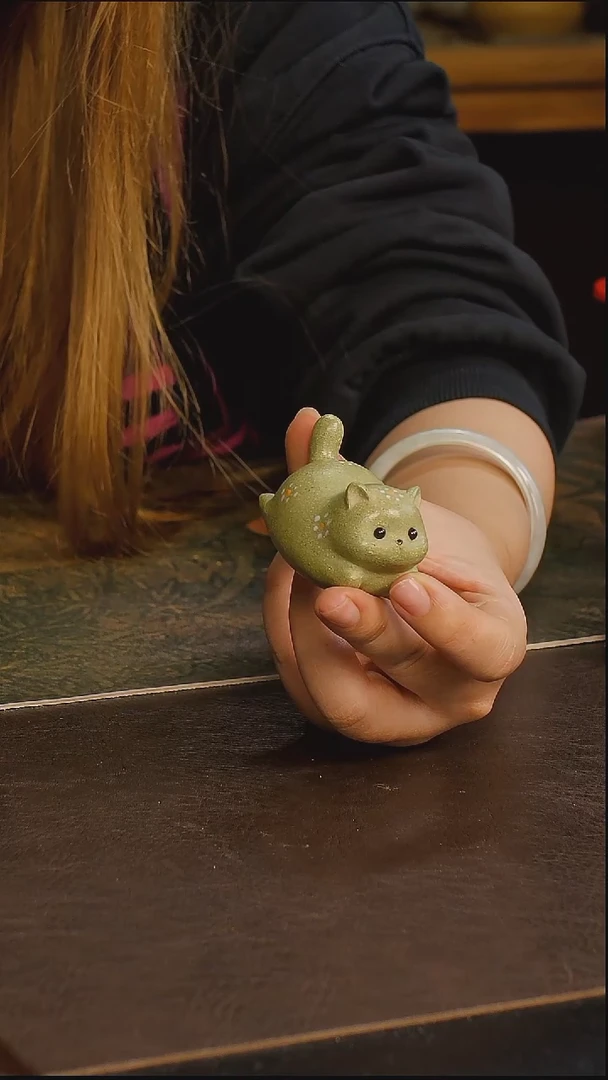 紫砂茶宠豆青泥小猫茶宠