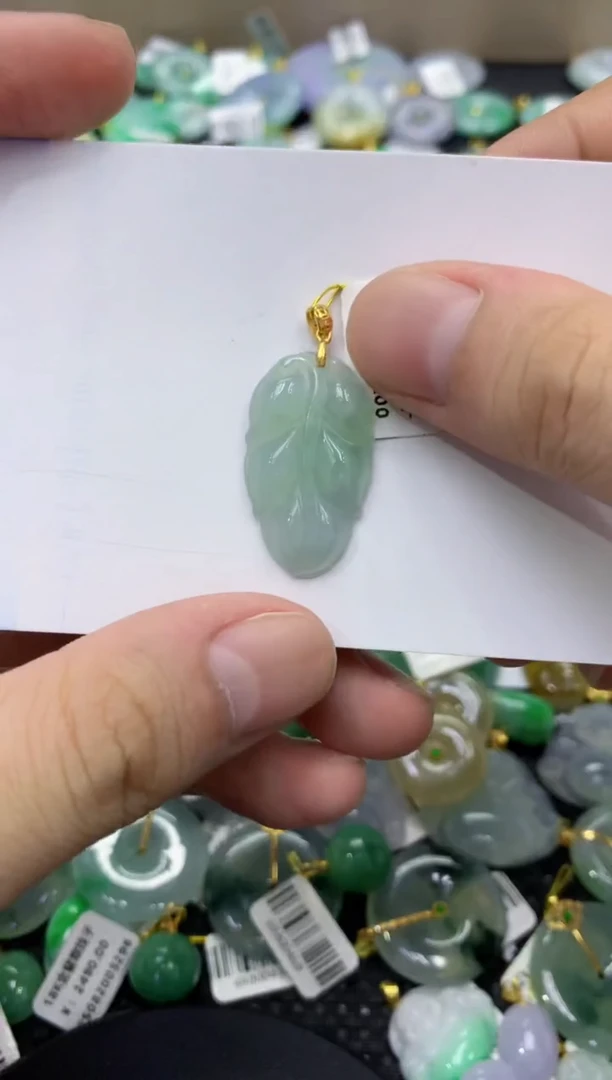颈饰未镶嵌翡翠天然缅甸翡翠A货