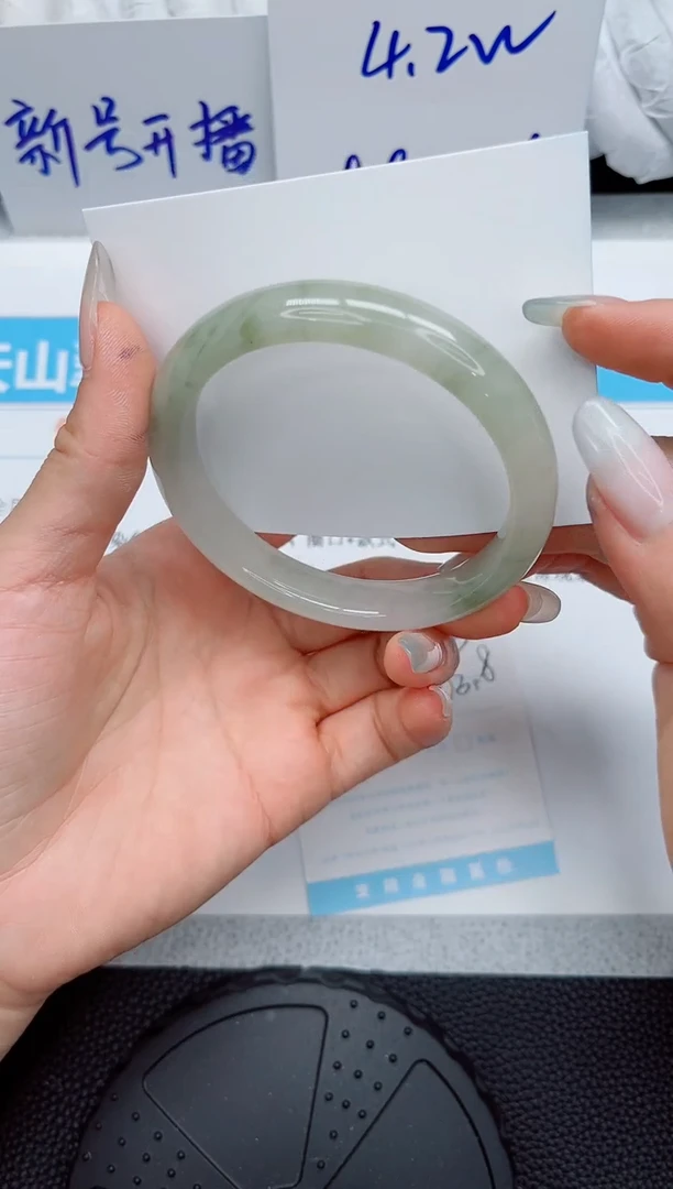 石英质玉手镯未镶嵌183-63.8