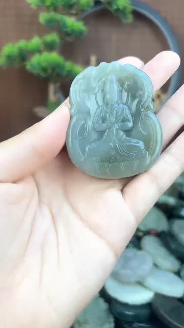 和田玉未镶嵌颈饰1