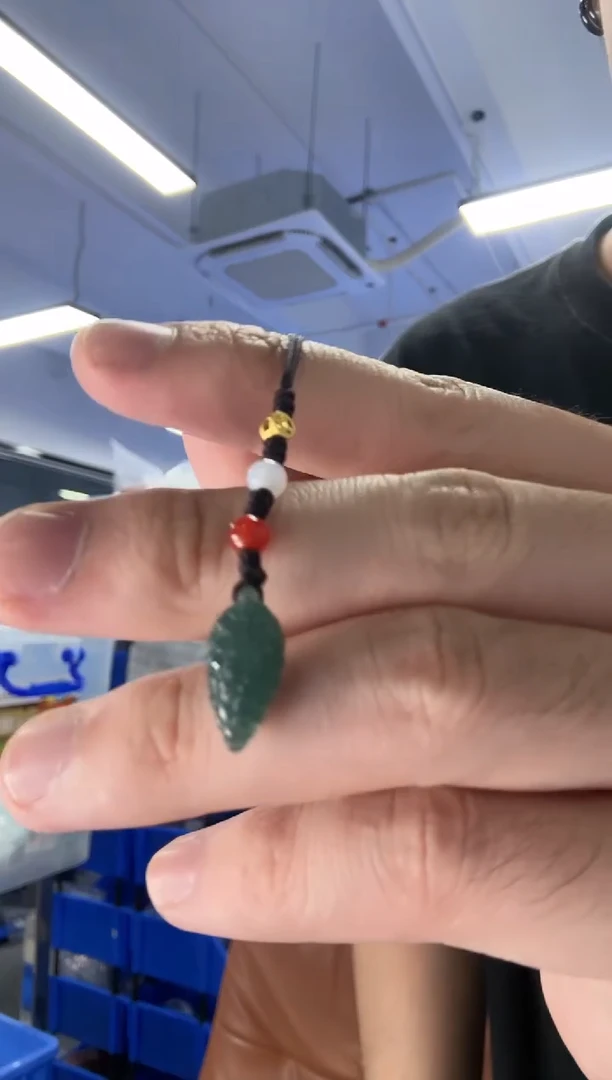 翡翠未镶嵌吊坠(不含链)26HE-翡翠多子多福葡萄