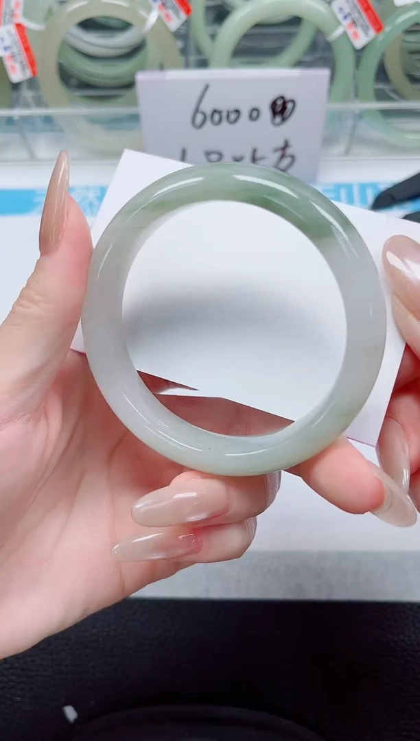 未镶嵌手镯石英质玉125-56/57