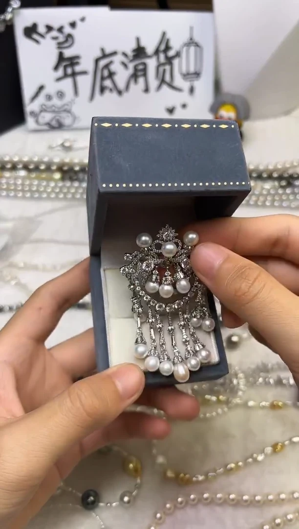 未镶嵌胸饰海水珍珠珍珠