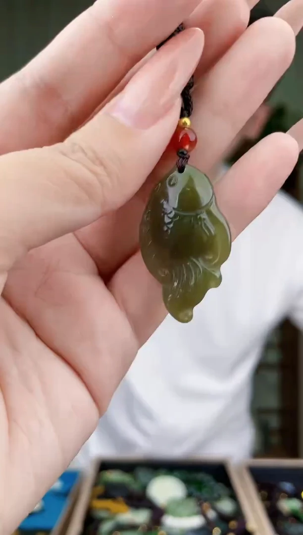 未镶嵌和田玉挂件拍一发一，多样性发货！