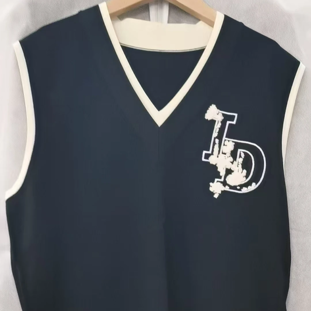 *【大喜】通勤宽松型百搭拼接背心【24L7026】