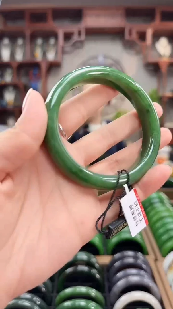 未镶嵌手镯和田玉61.8