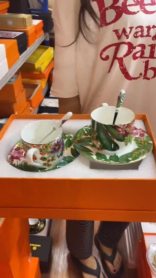 杯鸿辉家品牌瓷器，京东包邮！