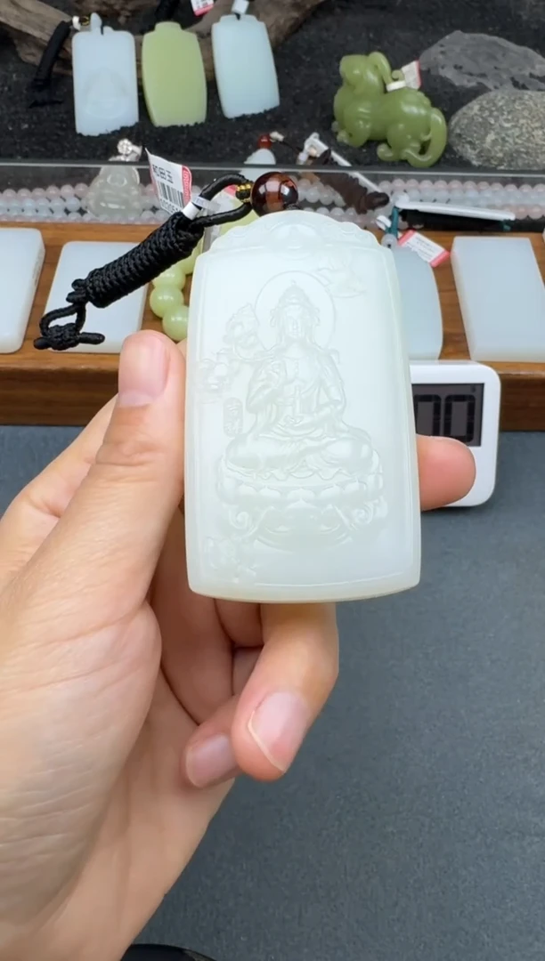 颈饰未镶嵌和田玉2