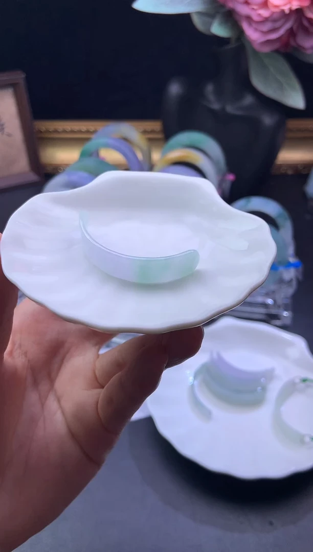 未镶嵌挂件翡翠?****?手牌