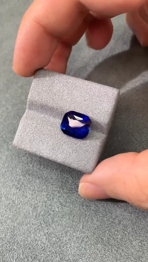 裸石蓝宝石皇家蓝 5.02CT