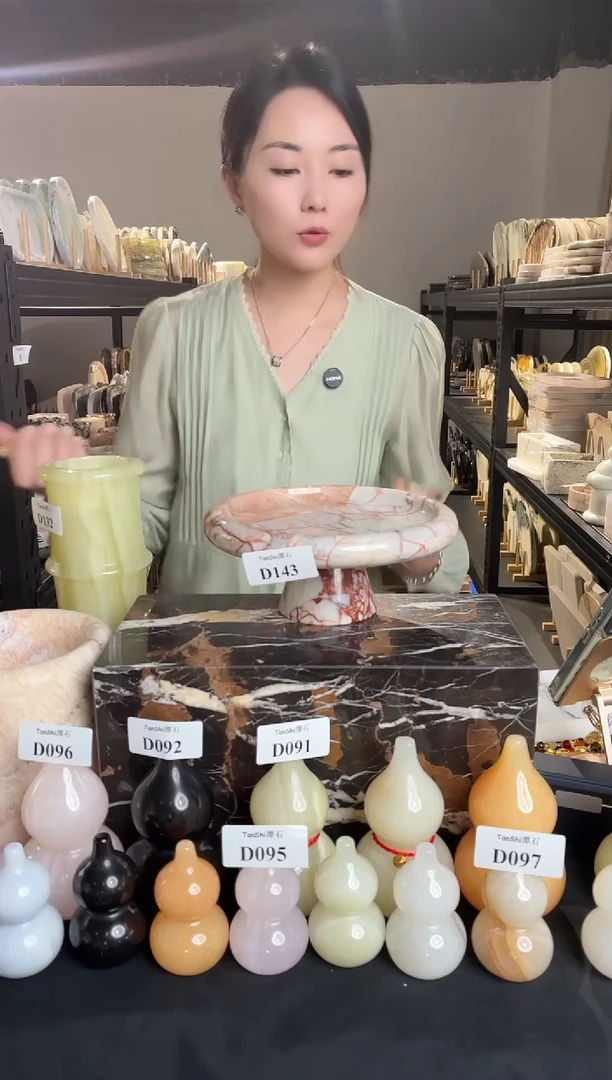 石材D143宝红矮脚果盘