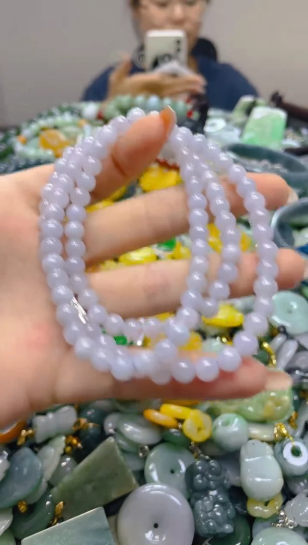 颈饰未镶嵌翡翠5MM/X /翡翠A货，一件也是批发价