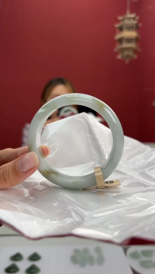 翡翠手镯未镶嵌22手镯