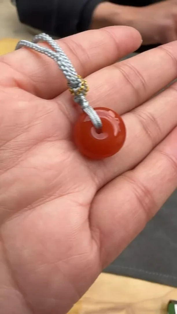 【闪购商品】南红玛瑙配饰未镶嵌原矿无优化平安扣W