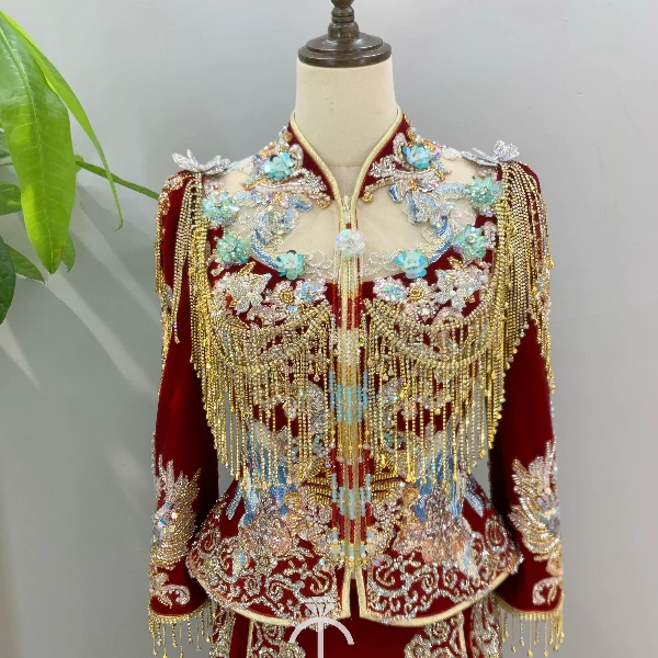 高端2025秋冬新款红金丝绒重工奢华秀禾服新中式结婚服订婚小个子