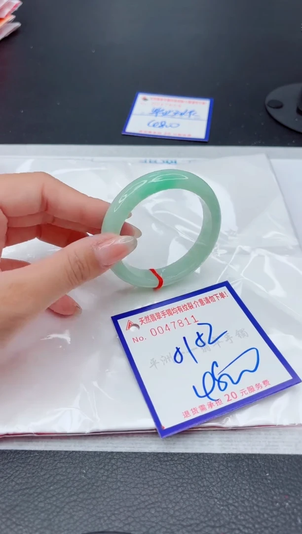 翡翠手镯未镶嵌1111111111