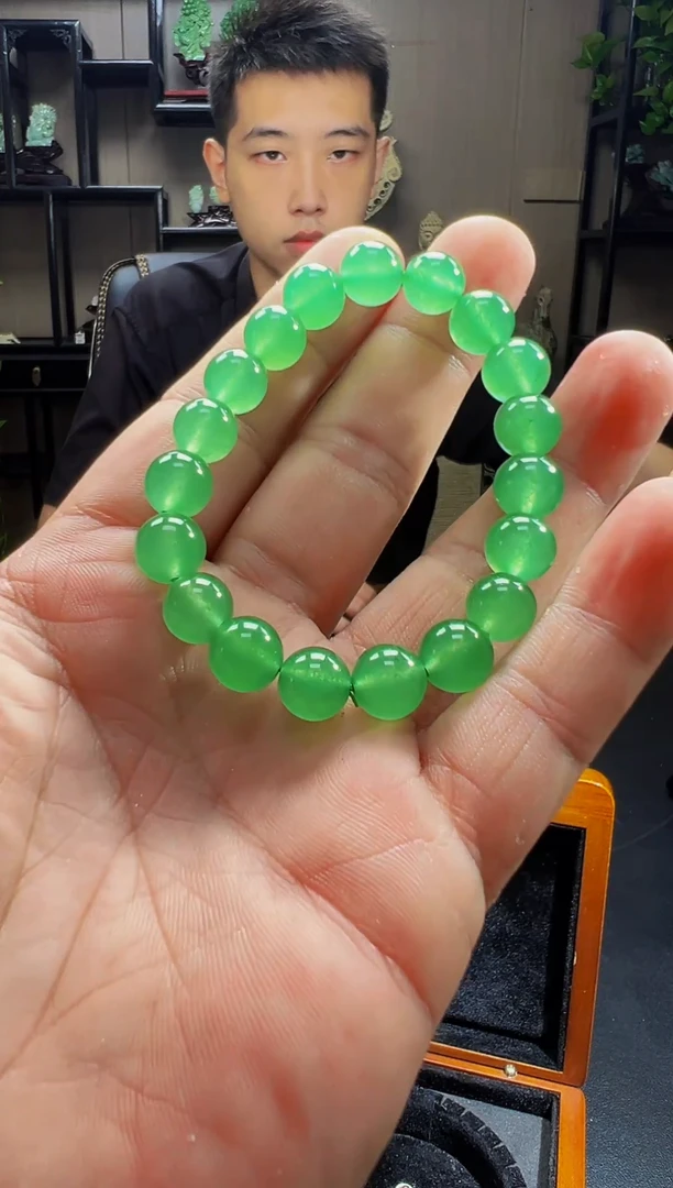 颈饰未镶嵌翡翠2025-10-6-18